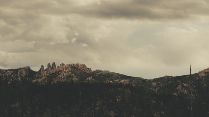Forest_Mountains_HD.jpg
