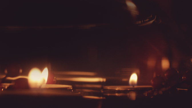 red candles - low