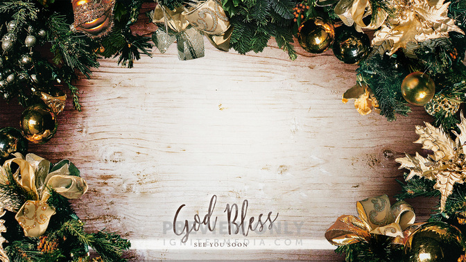 ChristmasWreath-God_Bless_WIDE-CONTENT-1#preset=tg_alt1.jpg