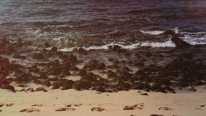Ocean_Waves_Beach_720p.jpg