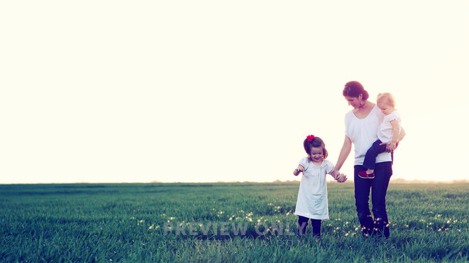 Happy_Mothers_Day_-_Fireflies_16x9-TITLE-3#preset=tg_title3.jpg
