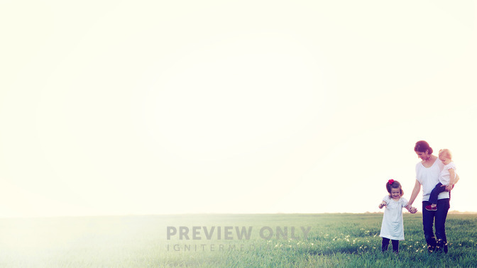 Happy_Mothers_Day_-_Fireflies_16x9-CONTENT-3#preset=tg_alt3.jpg