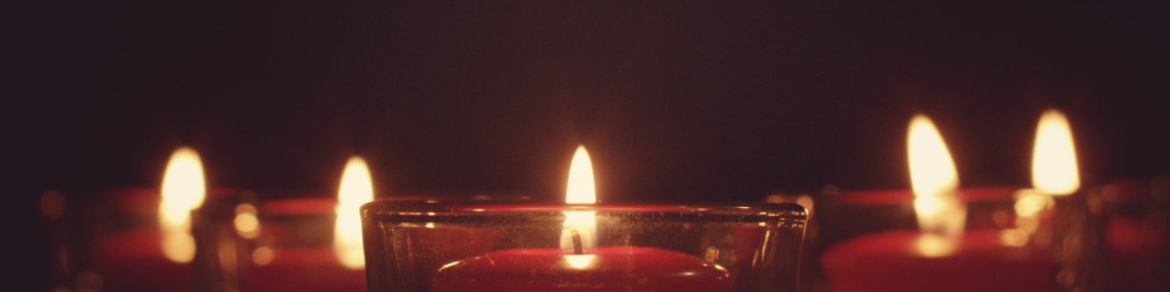 red candles - line