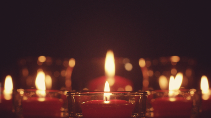 Red_Candles_16x9.jpg